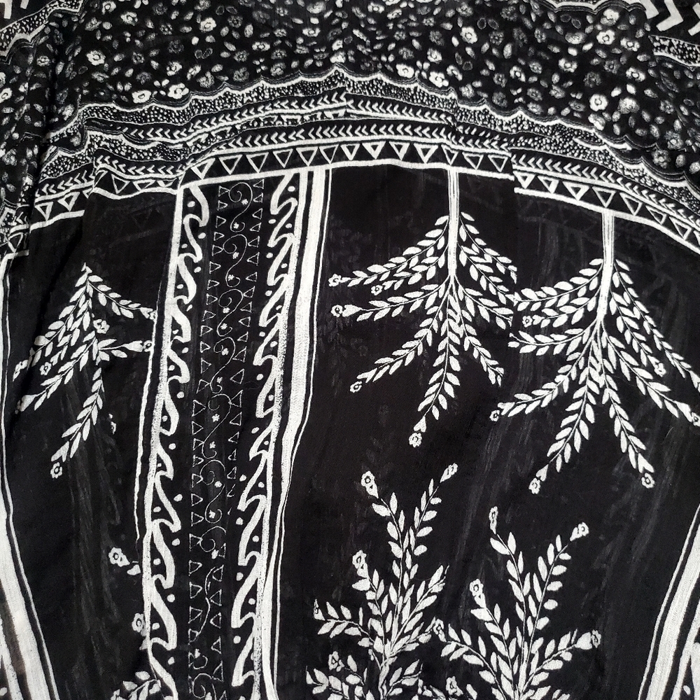 Free People Black White ‘Yo Yo Geo’ Long Sleeve Boho Peasant Blouse Size Small - Picture 5 of 7